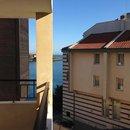Hotel Parnasse