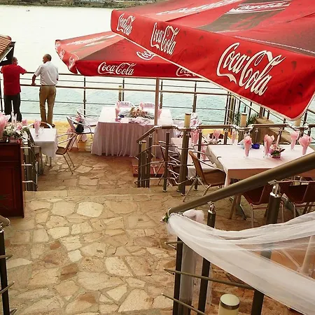 호텔 Parnasse 소조폴