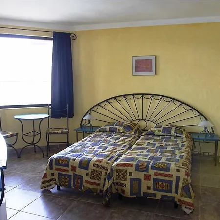 Parnasse ホテル 3*